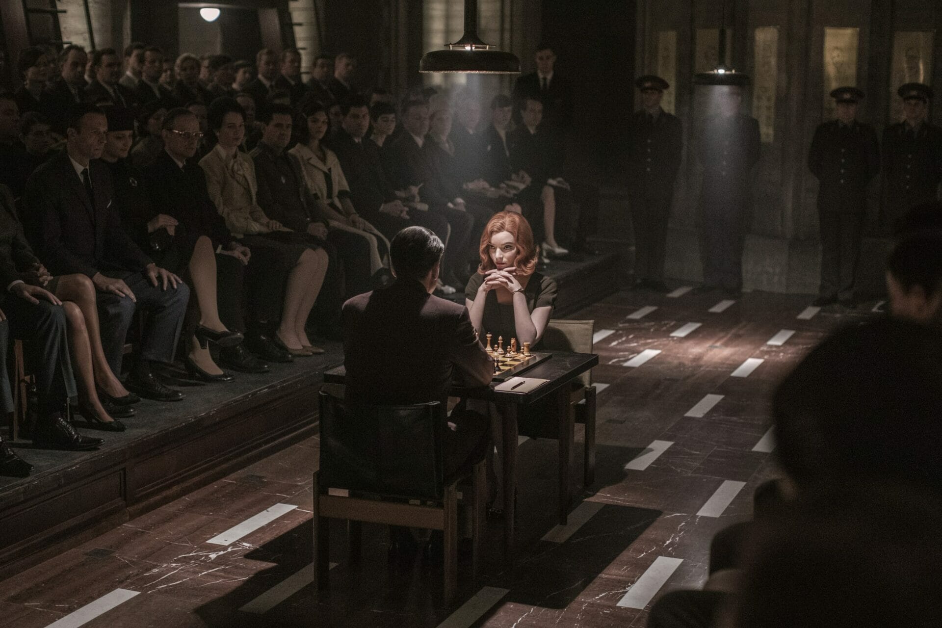 La regina degli scacchi è un western | Analisi e recensione della serie TV
