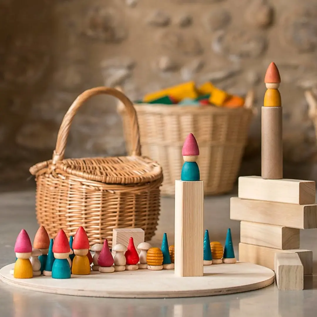 Giocattoli in legno per bambini e adulti: gli gnometti di Grimm's